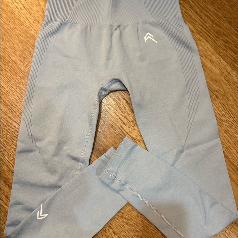 Alphalete Light Gray Leggings